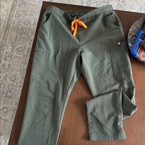 Figs Yola Skinny Scrub Pants-Moss